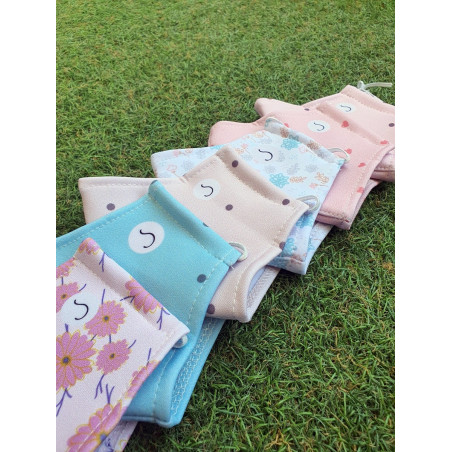 MASCARILLA HIGIÉNICA REUTILIZABLE HOMOLOGADA, LUNARES VERDE MINT, SINGULAR.