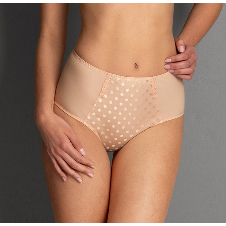 braguita de talle alto, estampado lunares, airita de anita.
