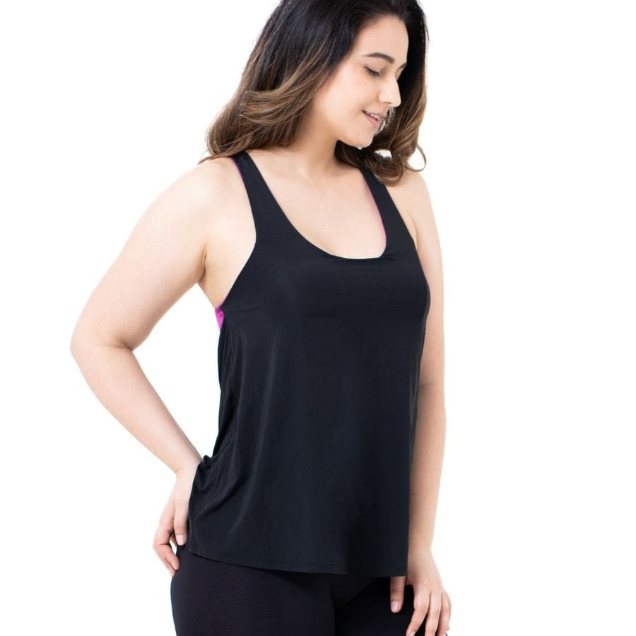 sports t-shirt with straps, incorporated bra, manhattan, dorina.