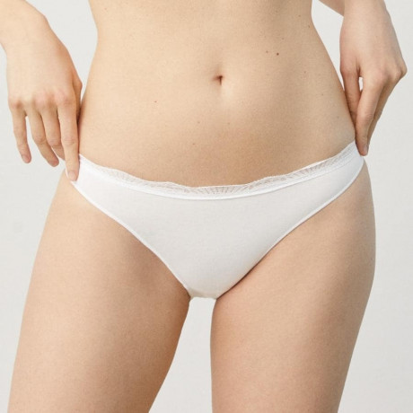 Mini Cotton and Lace Brief, ysabel mora.