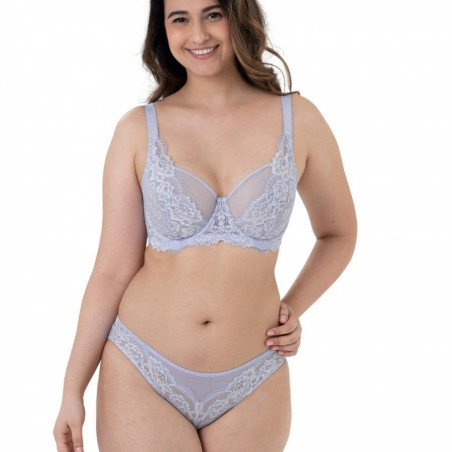 medium briefs, claire, dorina.