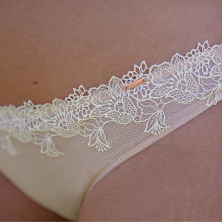 medium briefs, varda, dorina.