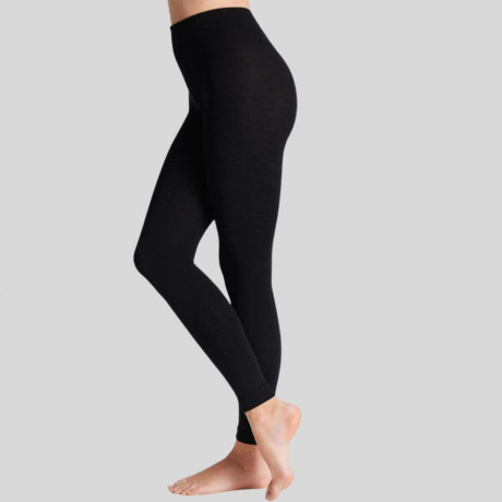 thermal leggings, ysabel mora.