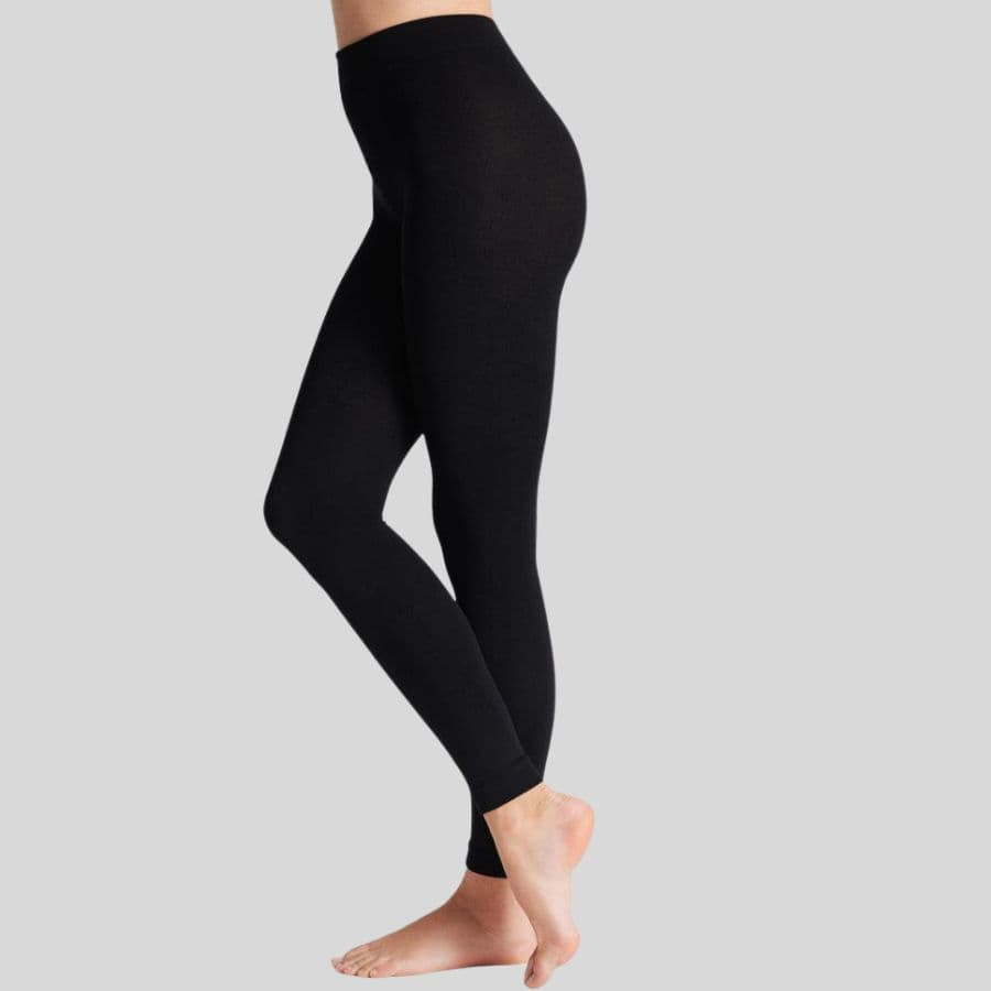 thermal leggings, ysabel mora.