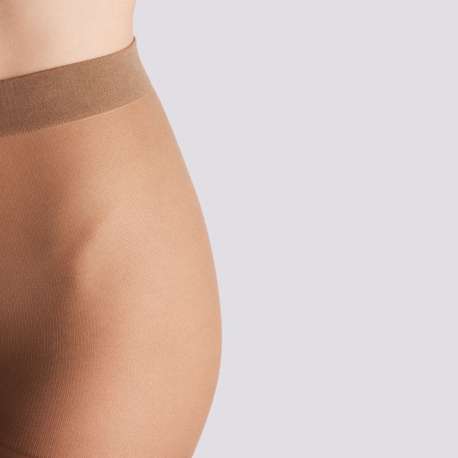 20 den tights, ysabel mora.