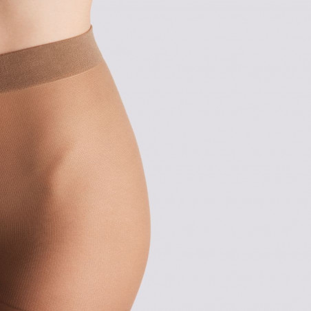 Panty invisible de 20 den básico y cómodo de ysabel mora.