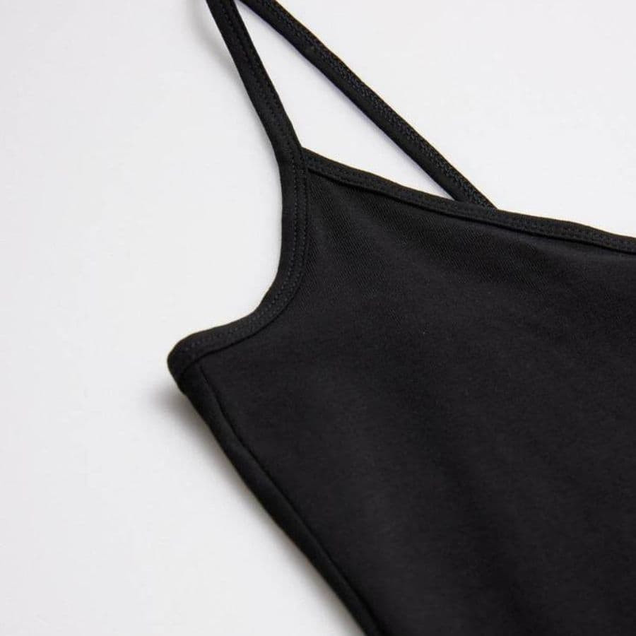 Camiseta interior con tirante fino en algodón de ysabel mora