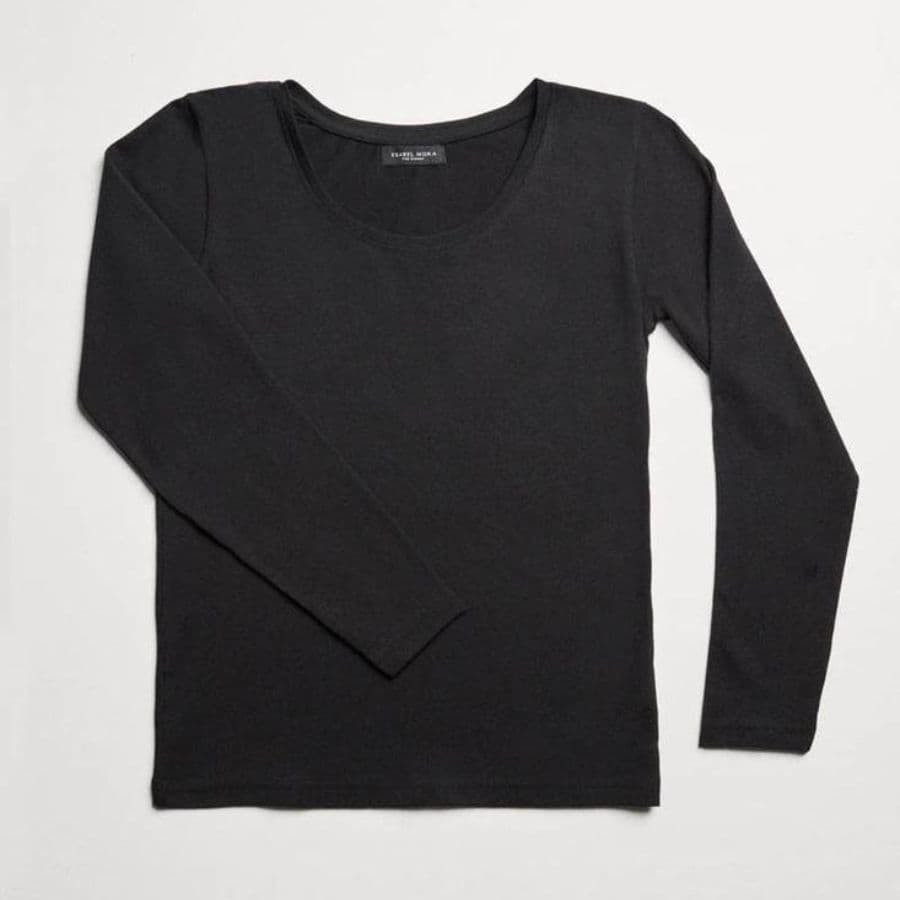 Long-sleeve cotton undershirt, ysabel mora.