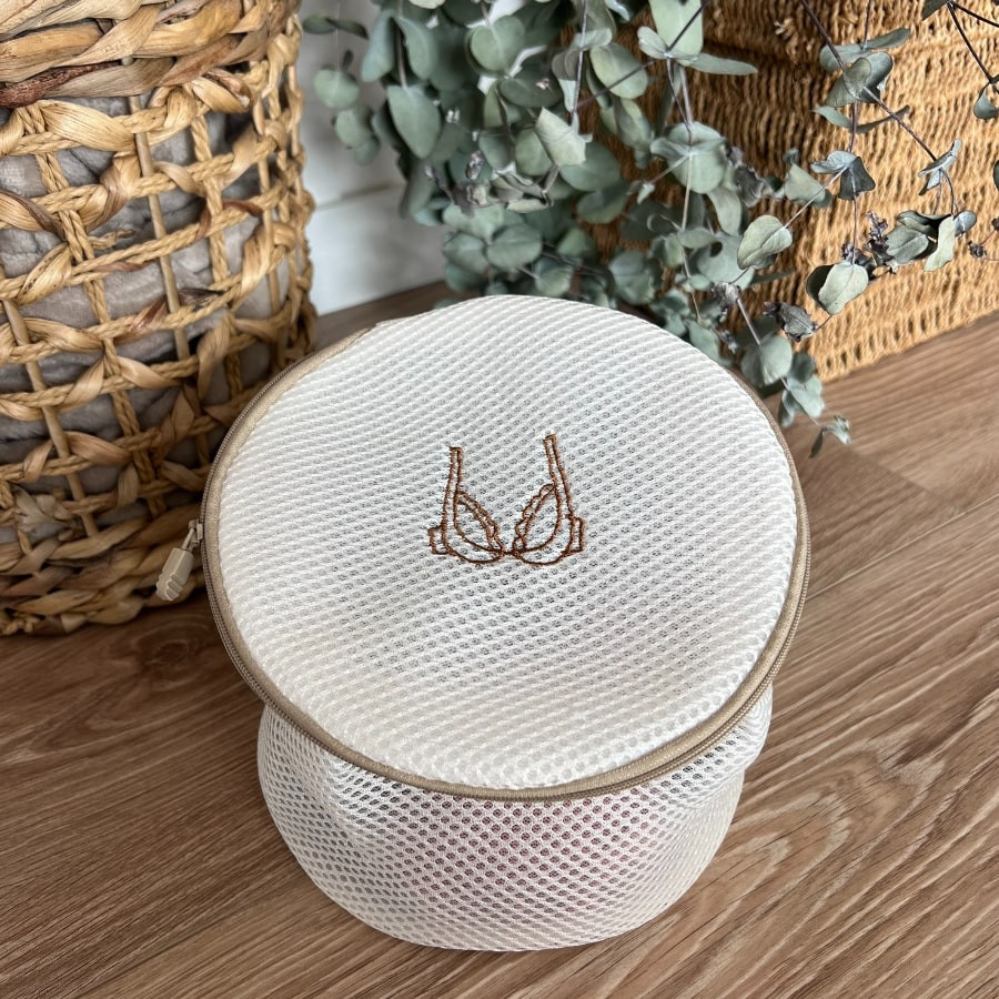 BOLSITA REJILLA, ESPECIAL LAVADO ROPA INTERIOR, SINGULAR.