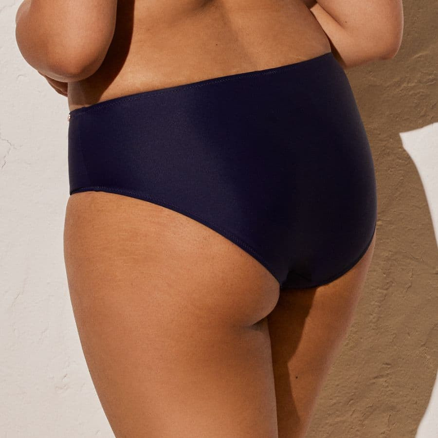 bikini top + bikini full briefs, ysabel mora.