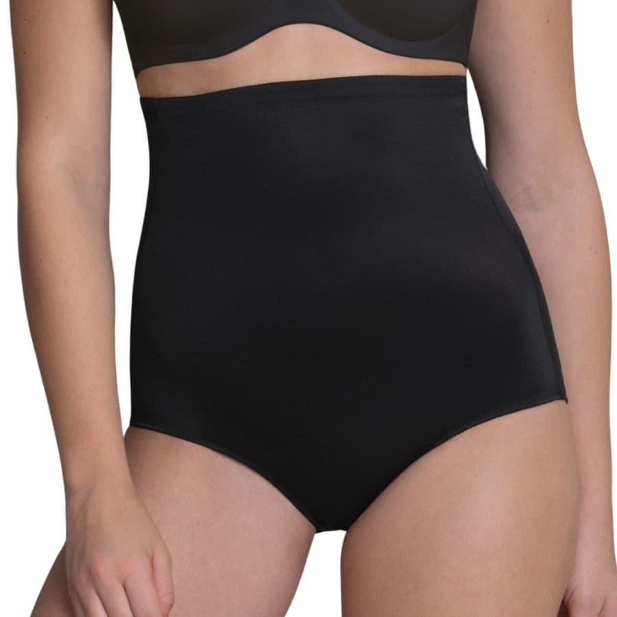 control briefs, invisible, rosa faia.