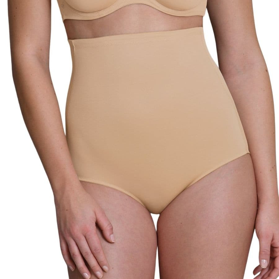 control briefs, invisible, rosa faia.