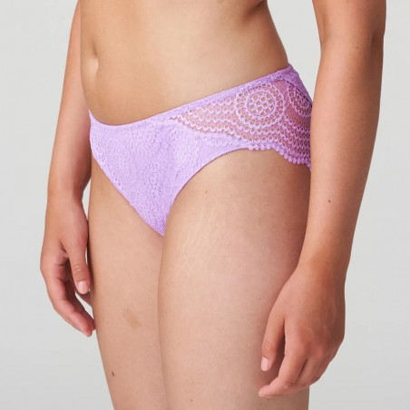 Medium briefs, petit paris, primadonna twist.