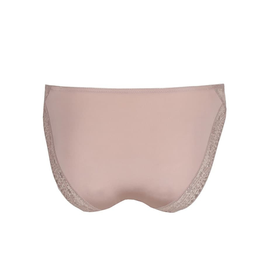 Medium briefs, epirus, primadonna twist.