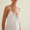 Short bridal nightdress, promise.