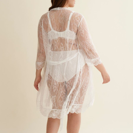 Short bridal gown, promise.