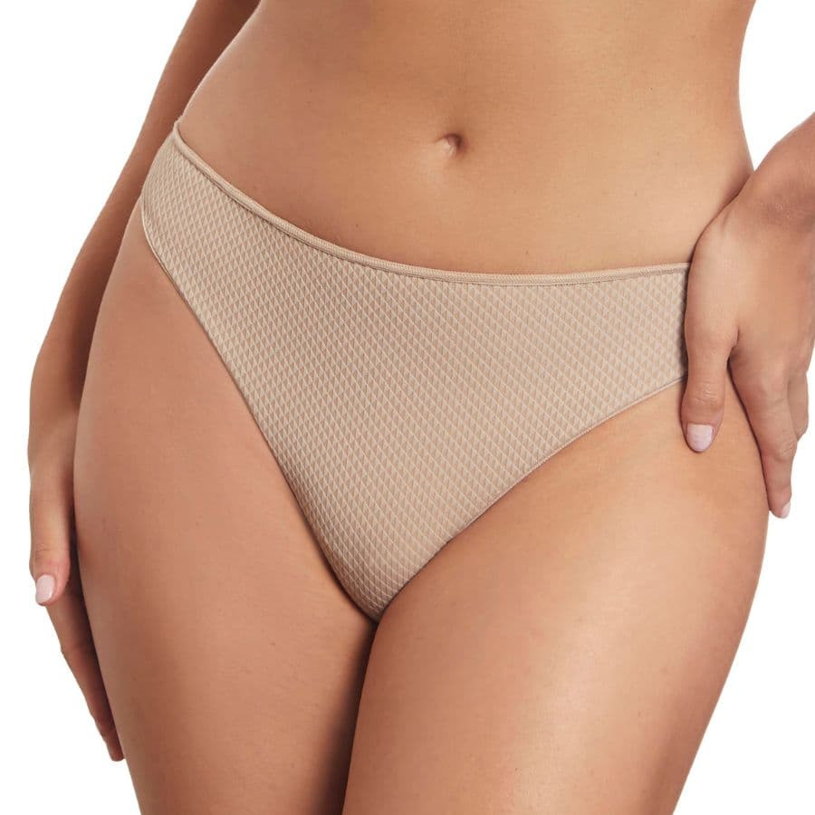 Thong, doris/cloe, selene.
