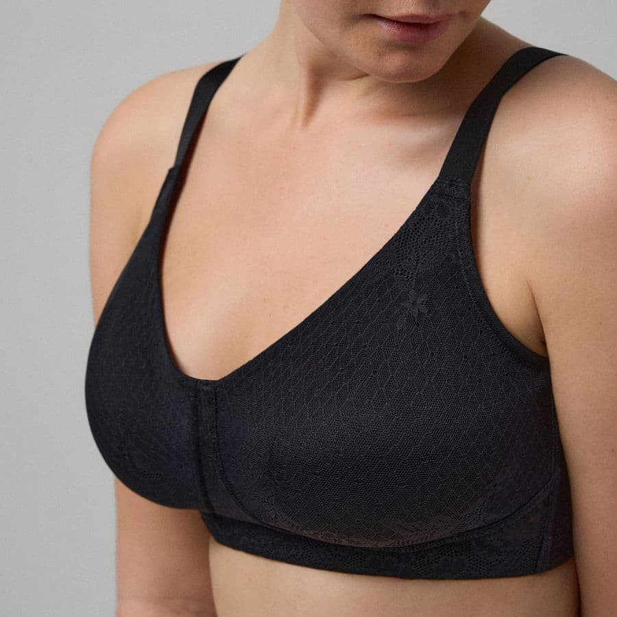 Minimizer bra, non wired, non padded, ysabel mora.