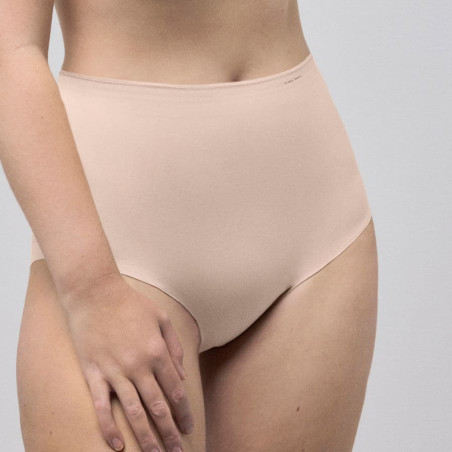 Shaping panty, ysabel mora.