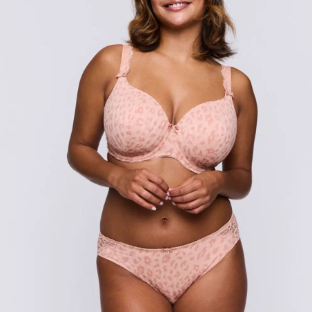 Medium briefs, madison, primadonna.