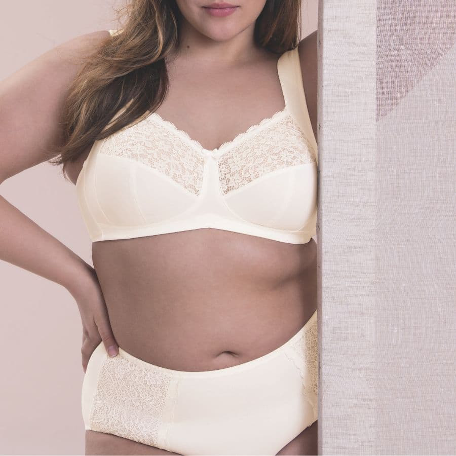 Minimizer bra, non wired, non padded, havanna, anita.