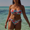 Strapless bikini top + bikini briefs waist ropes, sans complexe. Strapless bikini top + bikini briefs waist ropes, sans complexe.