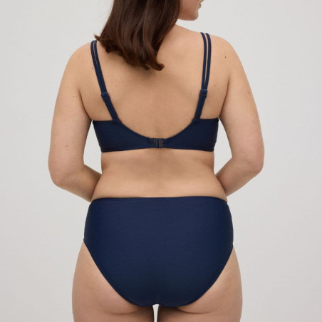 Minimizer bikini top + bikini full briefs, ysabel mora.
