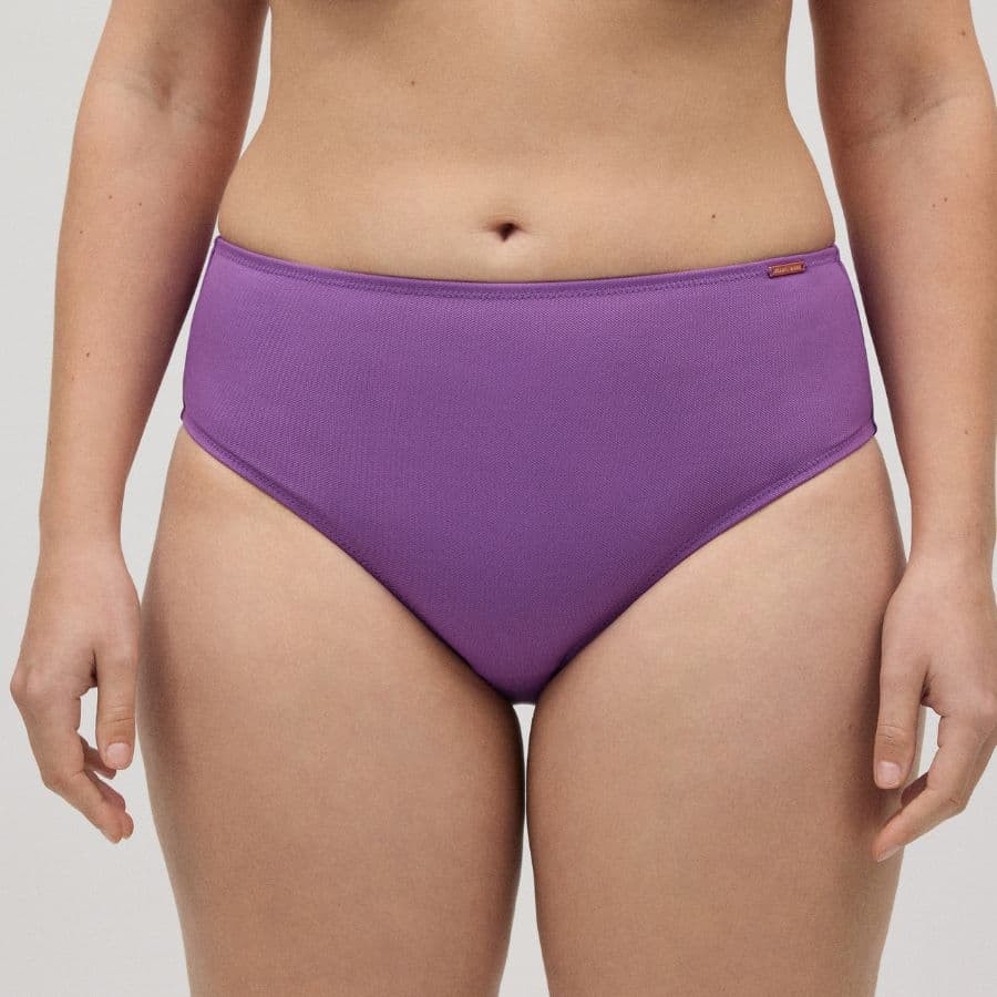 Conjunto bikini reductor, copa d, isla rossa, ysabel mora.