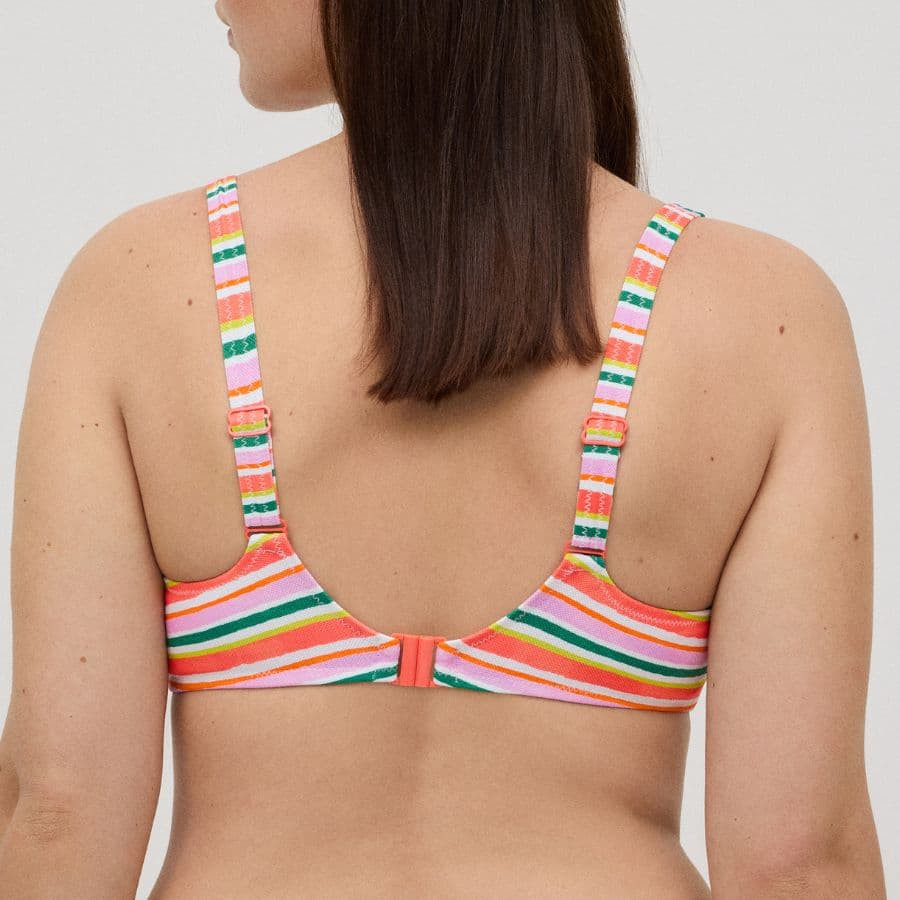 Minimizer bikini top + bikini briefs, ysabel mora.