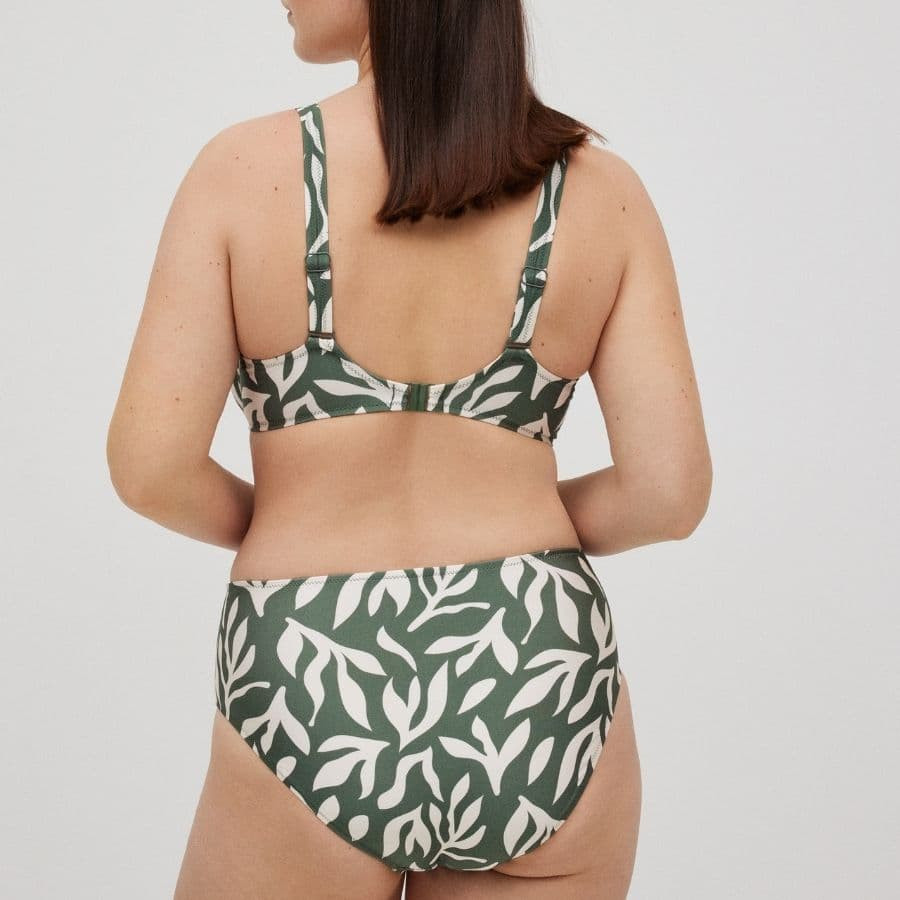 Minimizer bikini top + shaping bikini full briefs, ysabel mora.