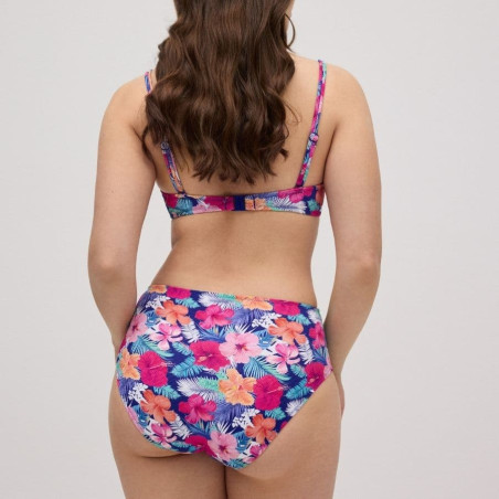 Minimizer bikini top + shaping bikini full briefs, ysabel mora.