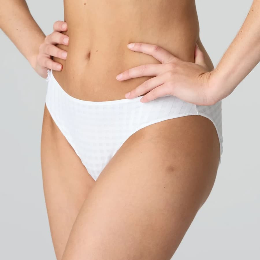 medium briefs, avero, marie jo.