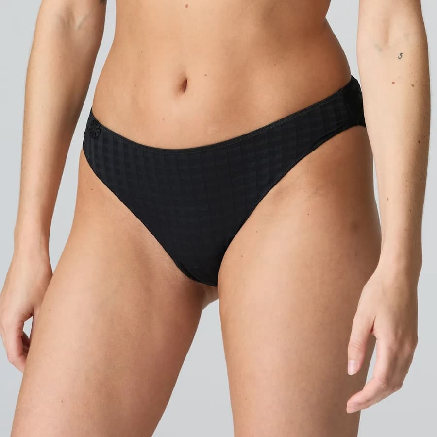 medium briefs, avero, marie jo.
