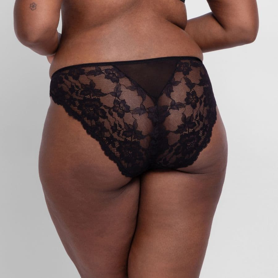 Medium briefs, emory, dorina.