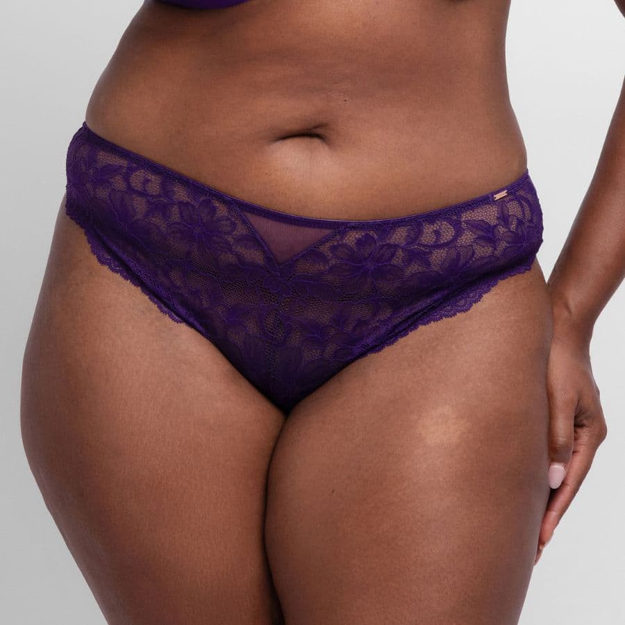 Medium briefs, jemma, dorina.