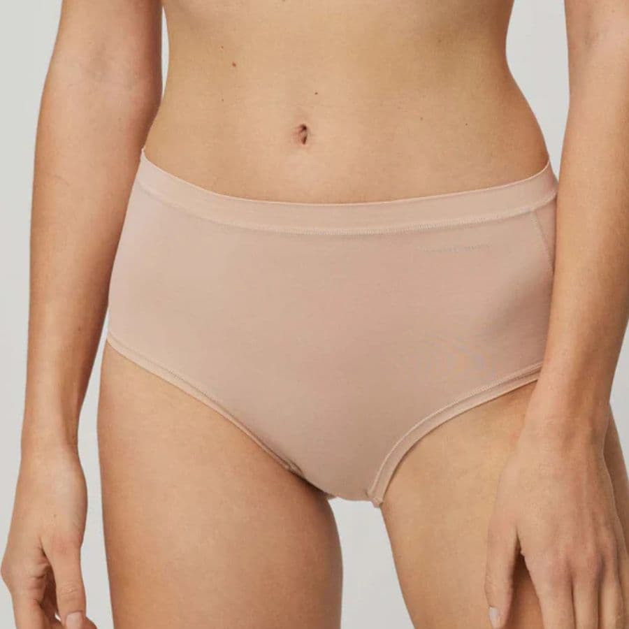 High waisted brief, essentials adapt, ysabel mora.