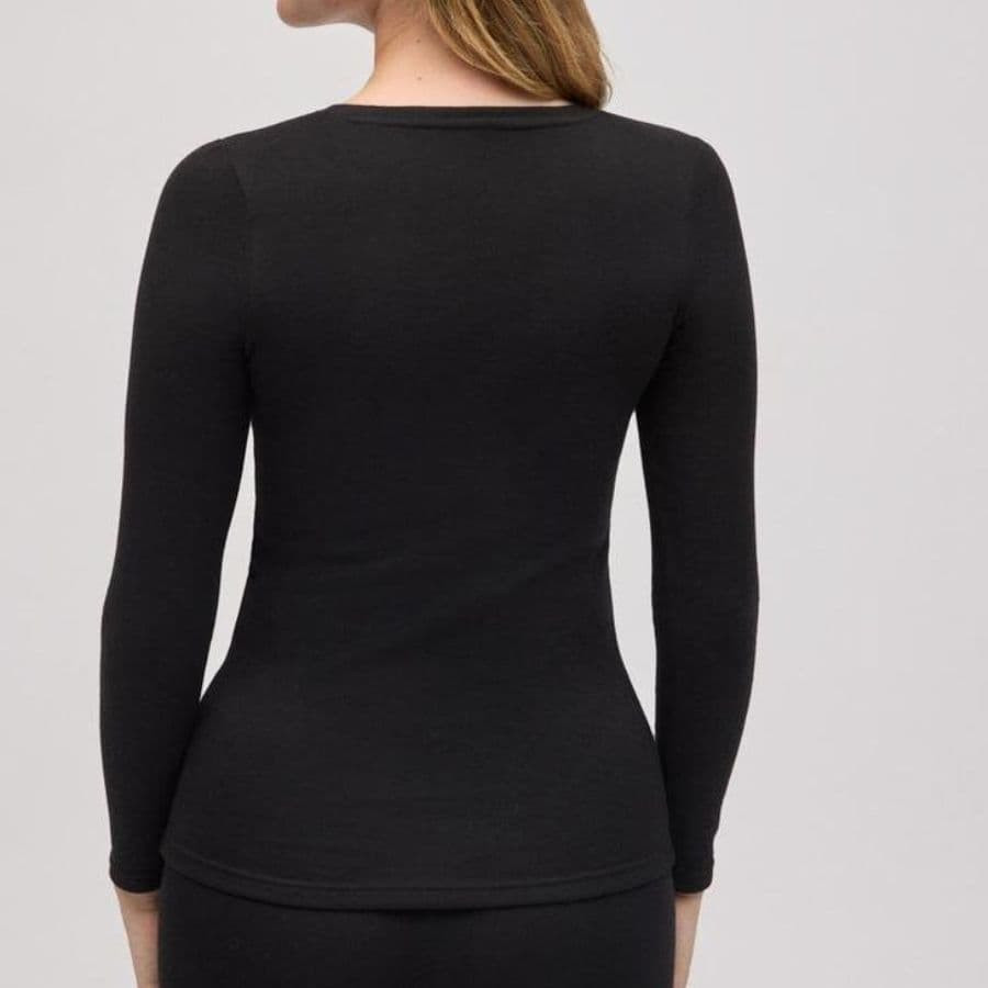 Long sleeve thermal t-shirt, ysabel mora.