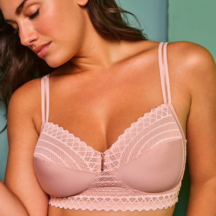 BRALETTE REDUCTOR, SIN AROS Y SIN RELLENO, MODELO EAST END, PRIMADONNA TWIST. VERANO 2021. LIMITED EDITION.