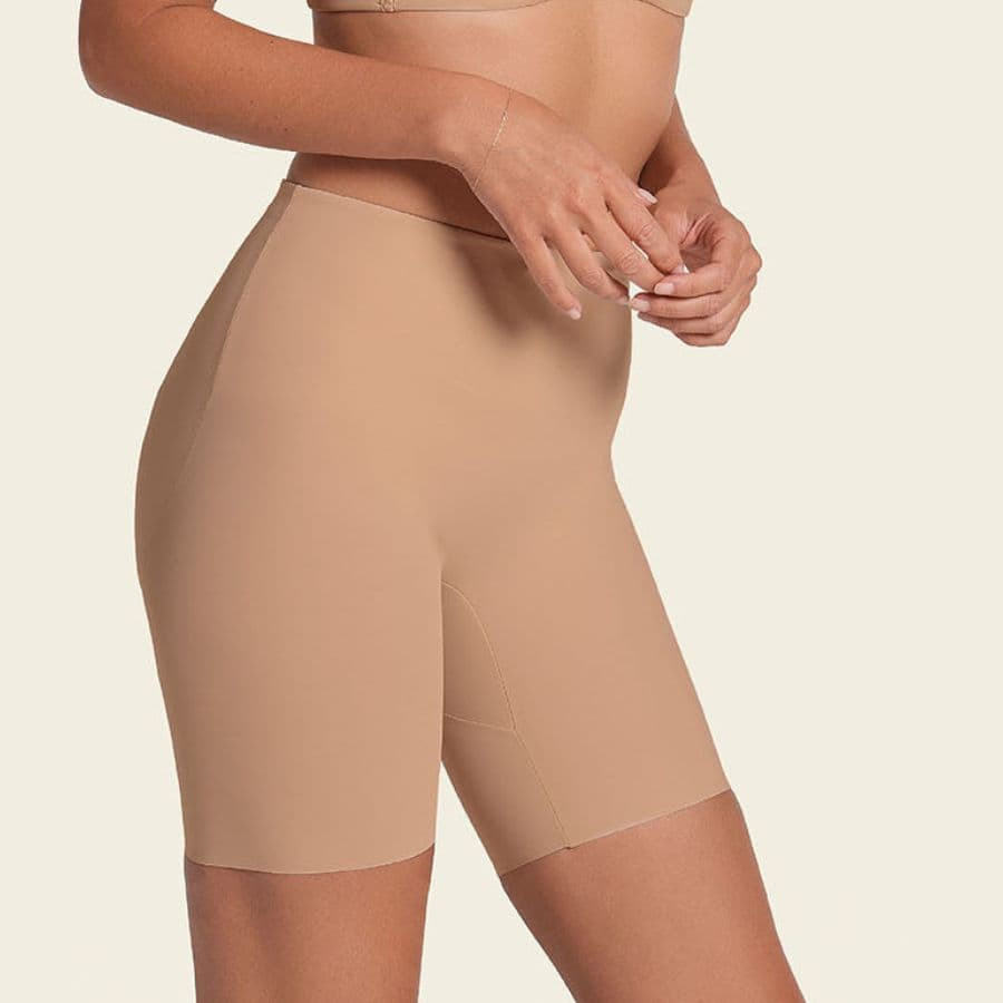 Invisible shaping short, leonisa.