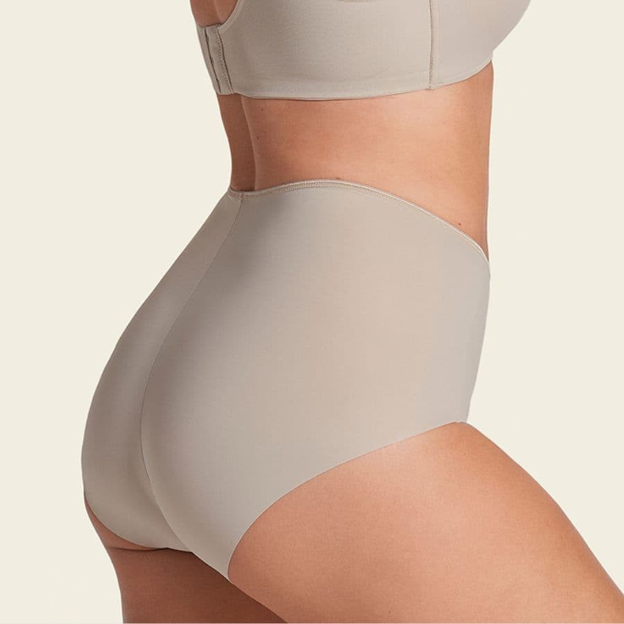 Faja braga invisible compresión fuerte en abdomen de leonisa