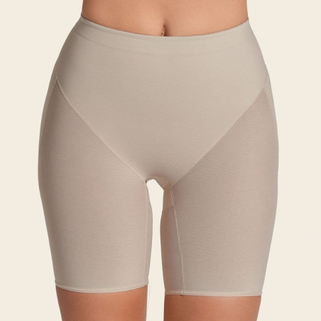 Shaping short with natural butt-lift, leonisa