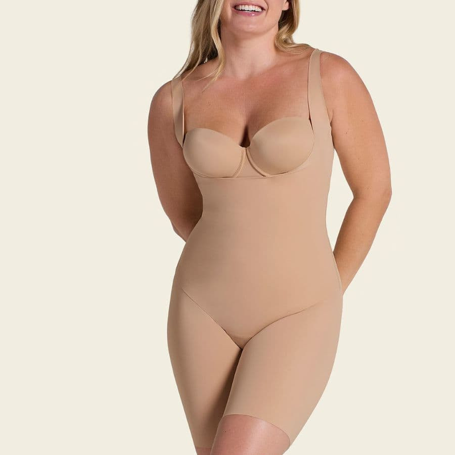 Body efecto invisible de compresión fuerte de leonisa.
