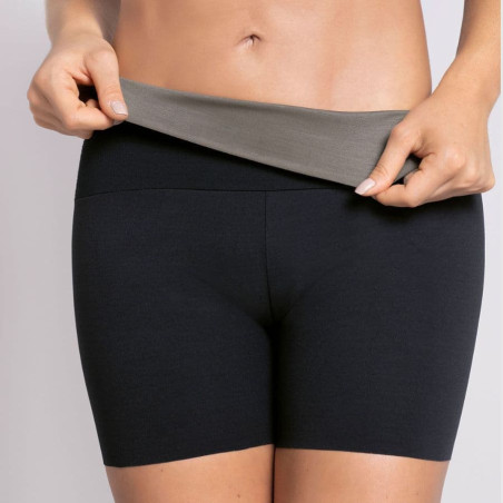 Moderate-compression invisible short, leonisa.