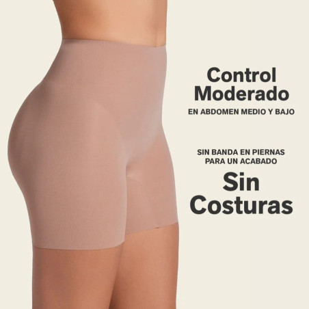 Short de control con almohadillas extraíbles de leonisa.