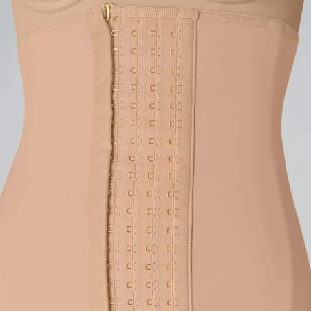 Waist-defining shaping belt , leonisa