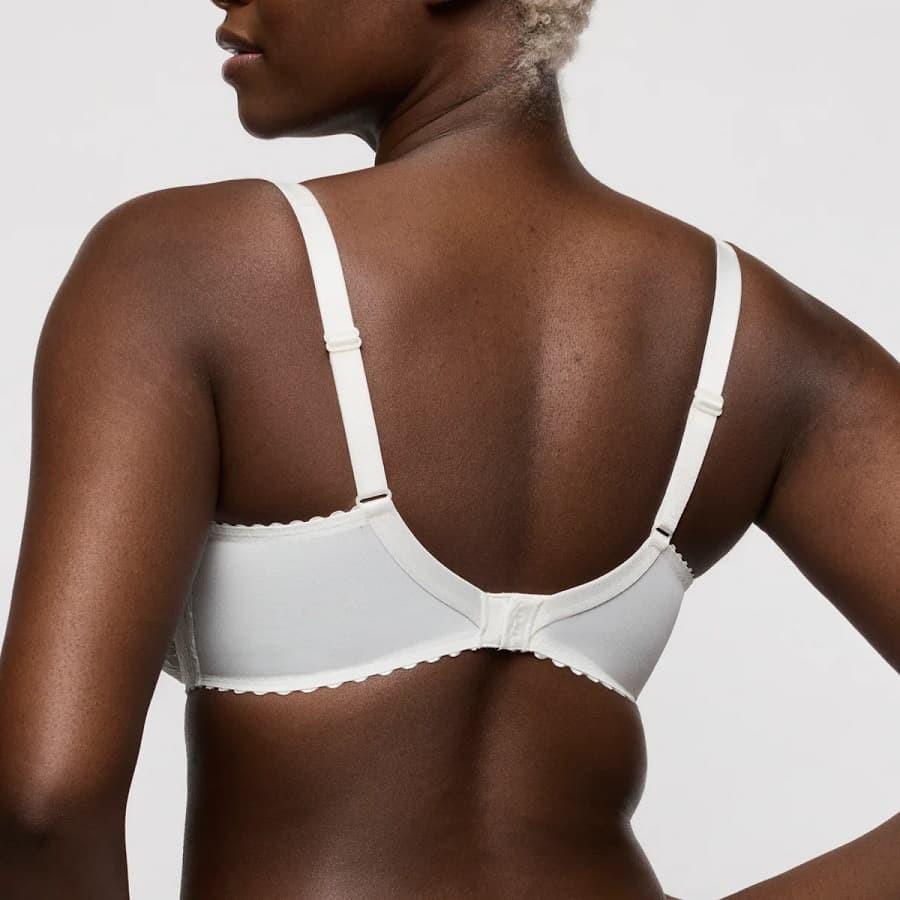 Minimizer bra, underwired, non padded, naica, primadonna.
