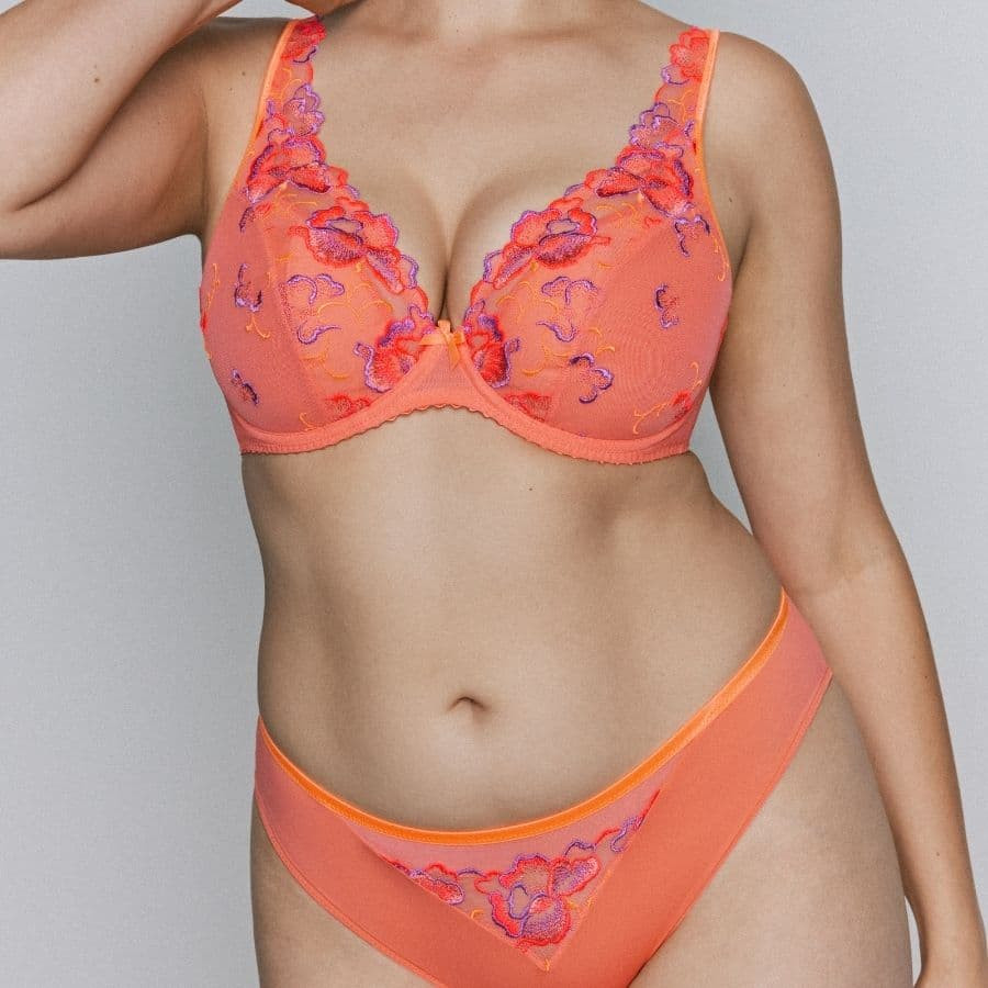 Bralette reductor con medio relleno, devdaha de primadonna.