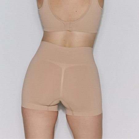 Short moldeador levanta glúteos, nudda de primadonna.