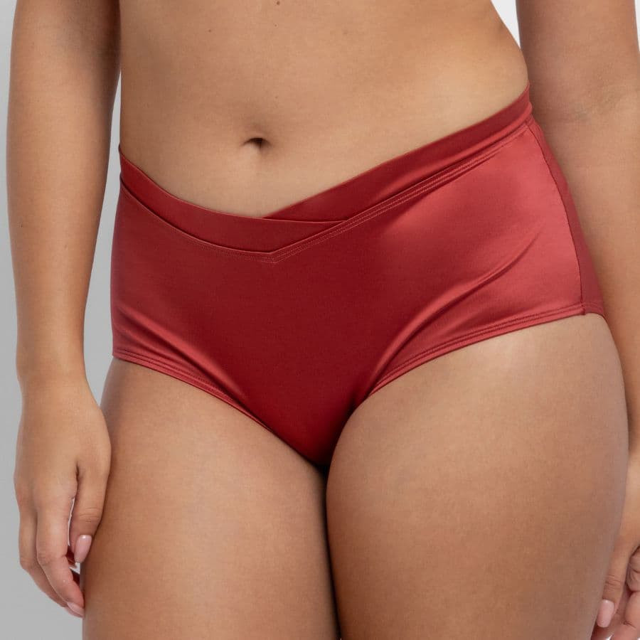 Conjunto bikini con rellno y braga alta, mysterio de dorina.