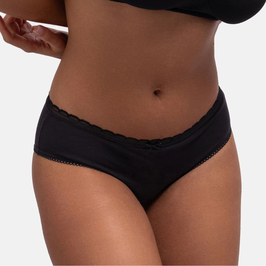 packx5 medium briefs, naomi, dorina.